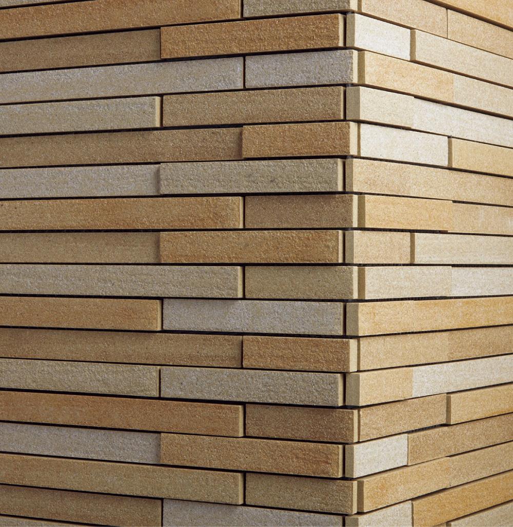 出隅用平ネット張り（馬踏目地）の納まり