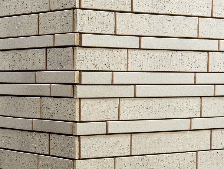 出隅用平ネット張り（馬踏目地）の納まり